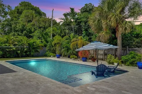 351 NE 43rd Street Oakland Park FL 33334