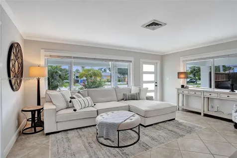 351 NE 43rd Street Oakland Park FL 33334