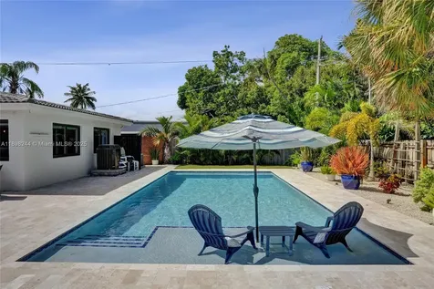 351 NE 43rd Street Oakland Park FL 33334