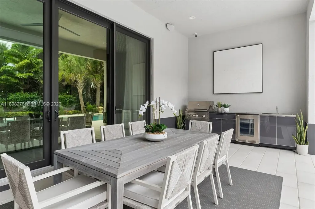 9228 Coral Isles Circle Palm Beach Gardens FL 33412
