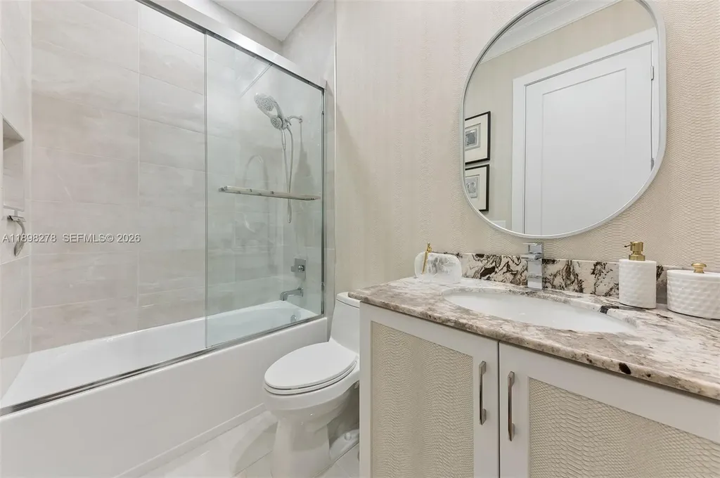 9228 Coral Isles Circle Palm Beach Gardens FL 33412