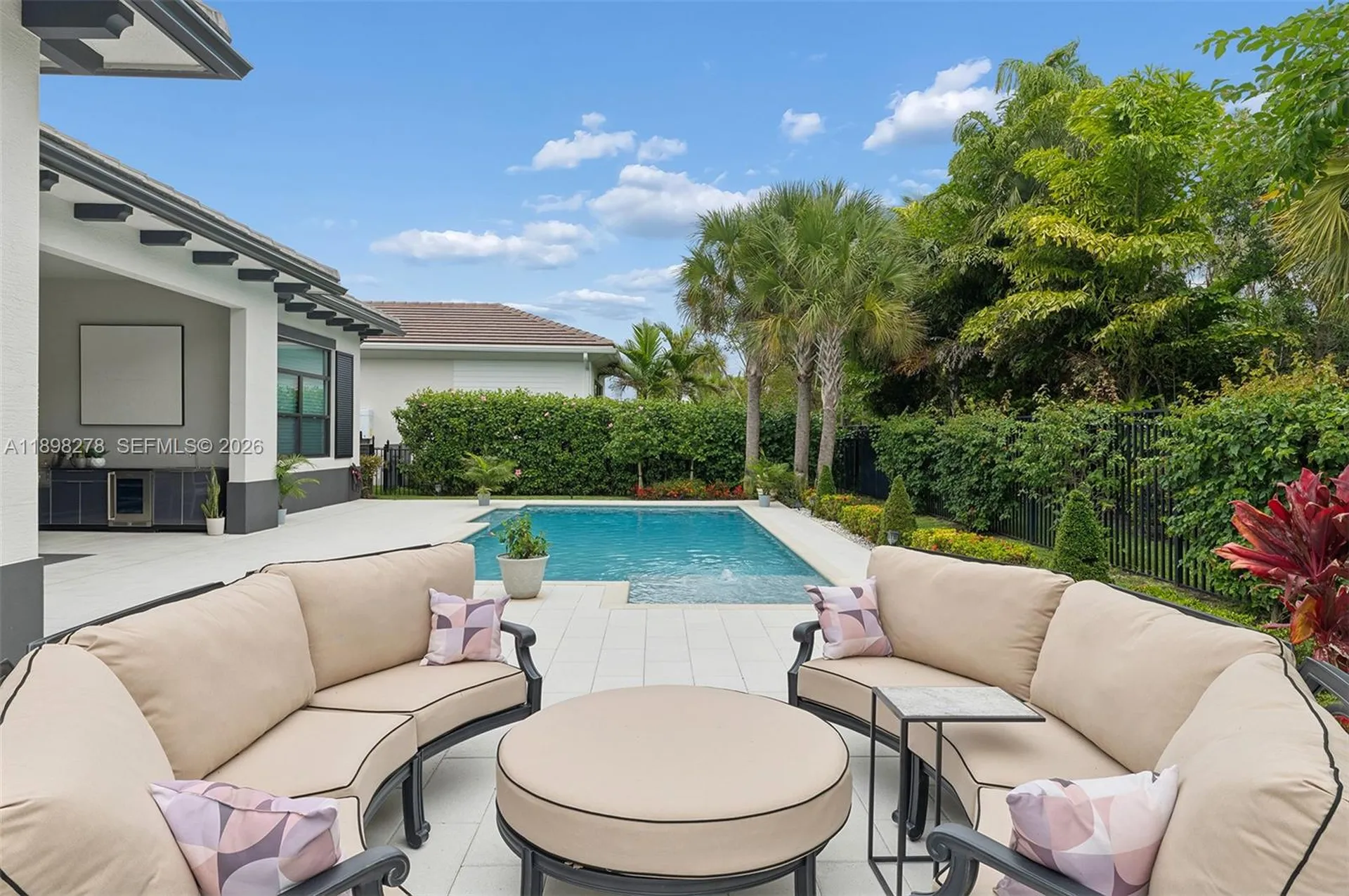 9228 Coral Isles Circle Palm Beach Gardens FL 33412