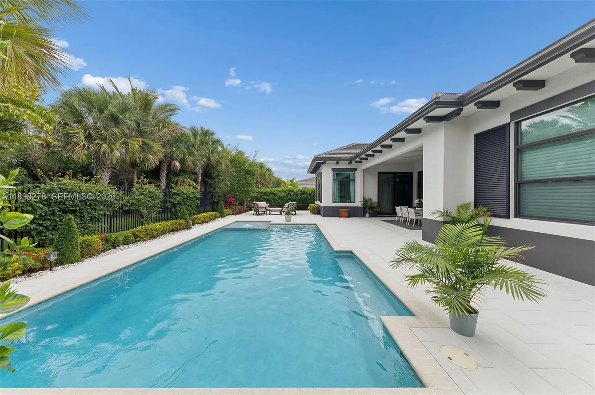 9228 Coral Isles Circle Palm Beach Gardens FL 33412