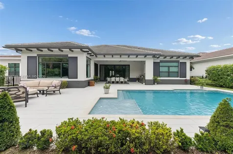 9228 Coral Isles Circle Palm Beach Gardens FL 33412