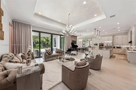 9228 Coral Isles Circle Palm Beach Gardens FL 33412