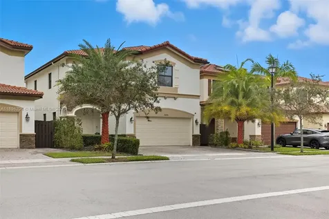 8870 NW 99th Path Doral FL 33178