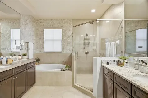 8870 NW 99th Path Doral FL 33178