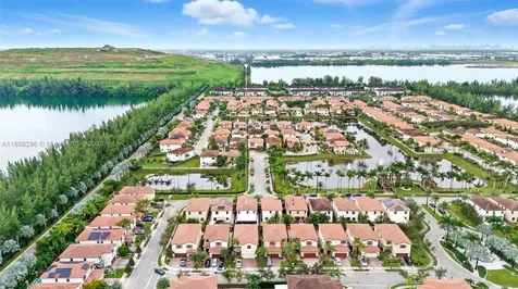 8870 NW 99th Path Doral FL 33178