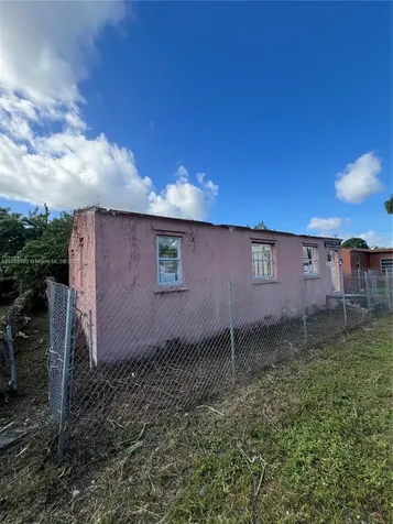 2122 Dewey Street Hollywood FL 33020