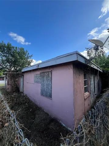 2122 Dewey Street Hollywood FL 33020