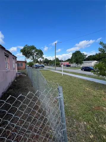 2122 Dewey Street Hollywood FL 33020