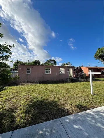 2122 Dewey Street Hollywood FL 33020