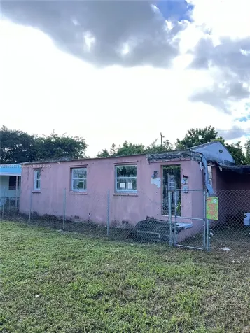 2122 Dewey Street Hollywood FL 33020