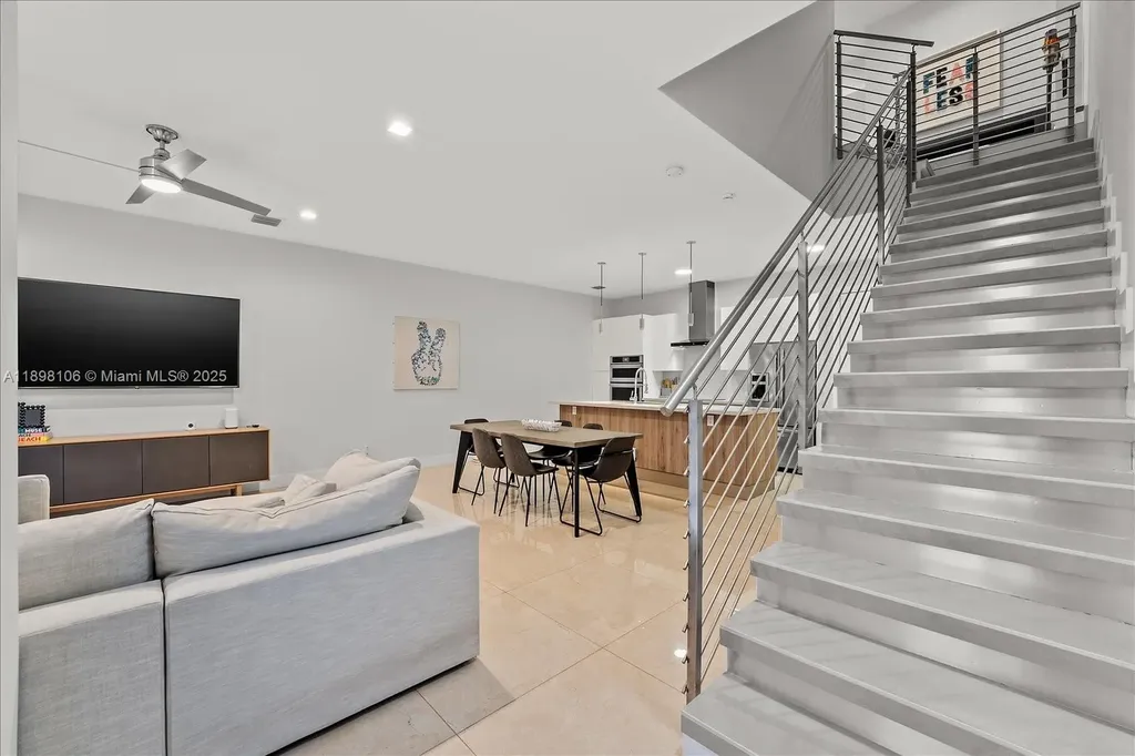 1631 NE 9th Street Fort Lauderdale FL 33304