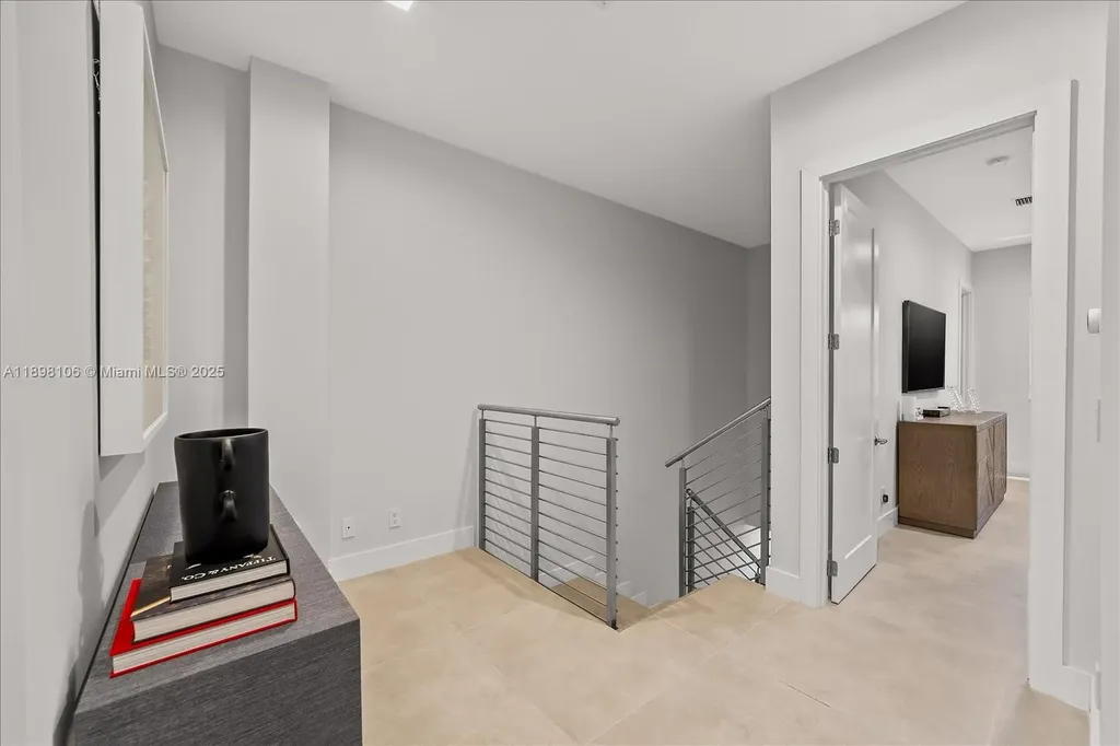 1631 NE 9th Street Fort Lauderdale FL 33304