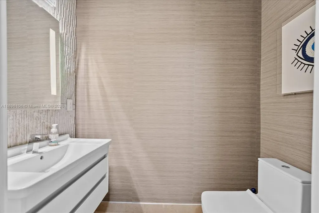 1631 NE 9th Street Fort Lauderdale FL 33304