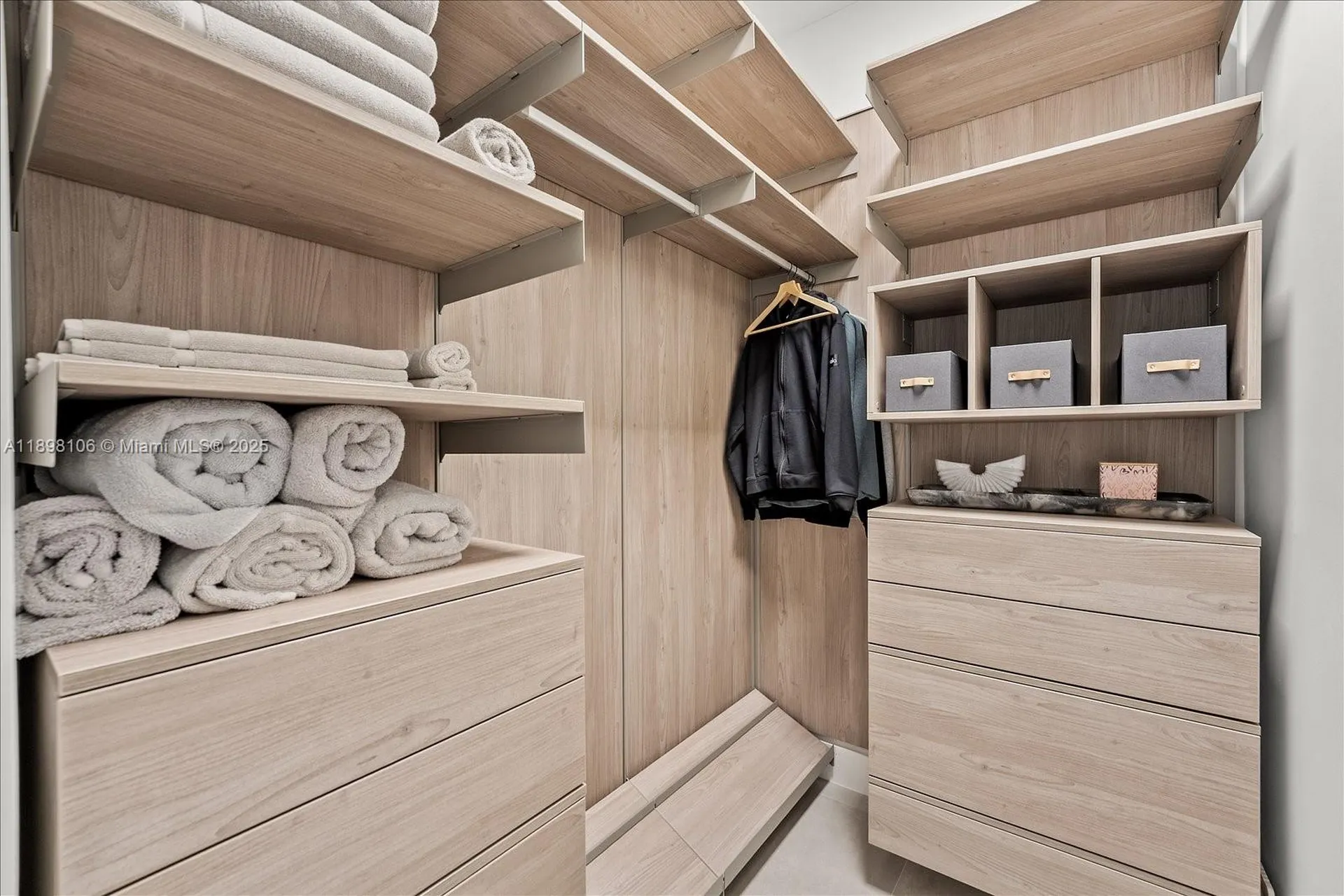 1631 NE 9th Street Fort Lauderdale FL 33304