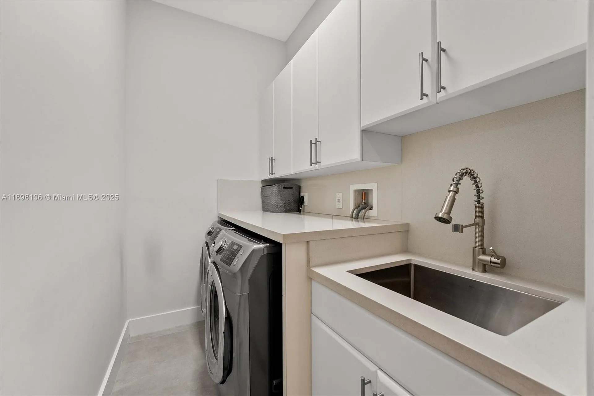 1631 NE 9th Street Fort Lauderdale FL 33304