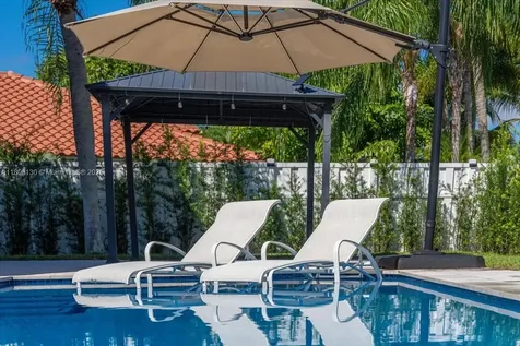 347 Fairmont Road Weston FL 33326