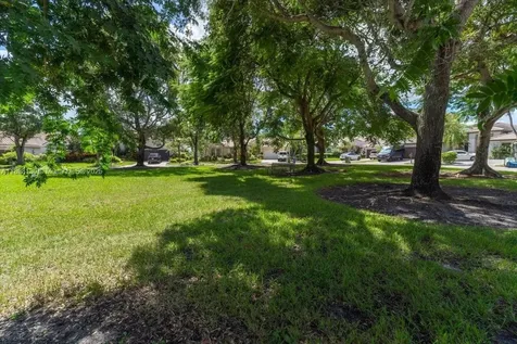 347 Fairmont Road Weston FL 33326