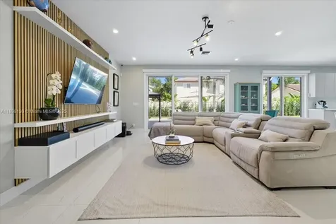 347 Fairmont Road Weston FL 33326