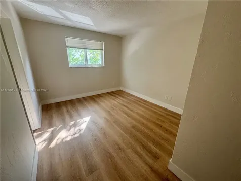 6805 SW 88th Street Pinecrest FL 33156