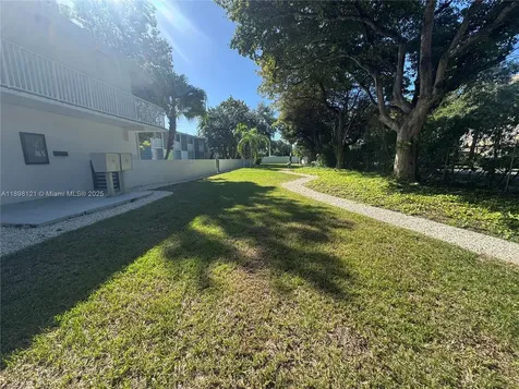 6805 SW 88th Street Pinecrest FL 33156