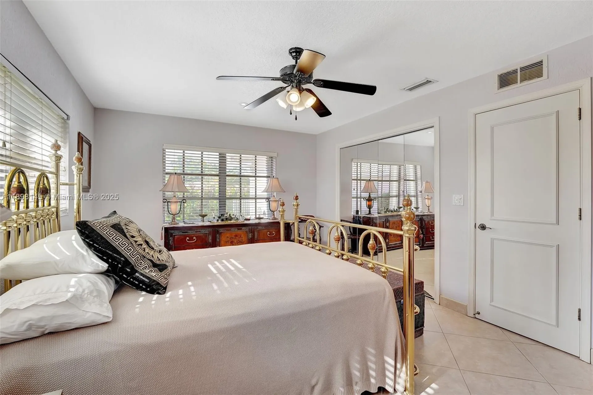 5517 Bayview Drive Fort Lauderdale FL 33308