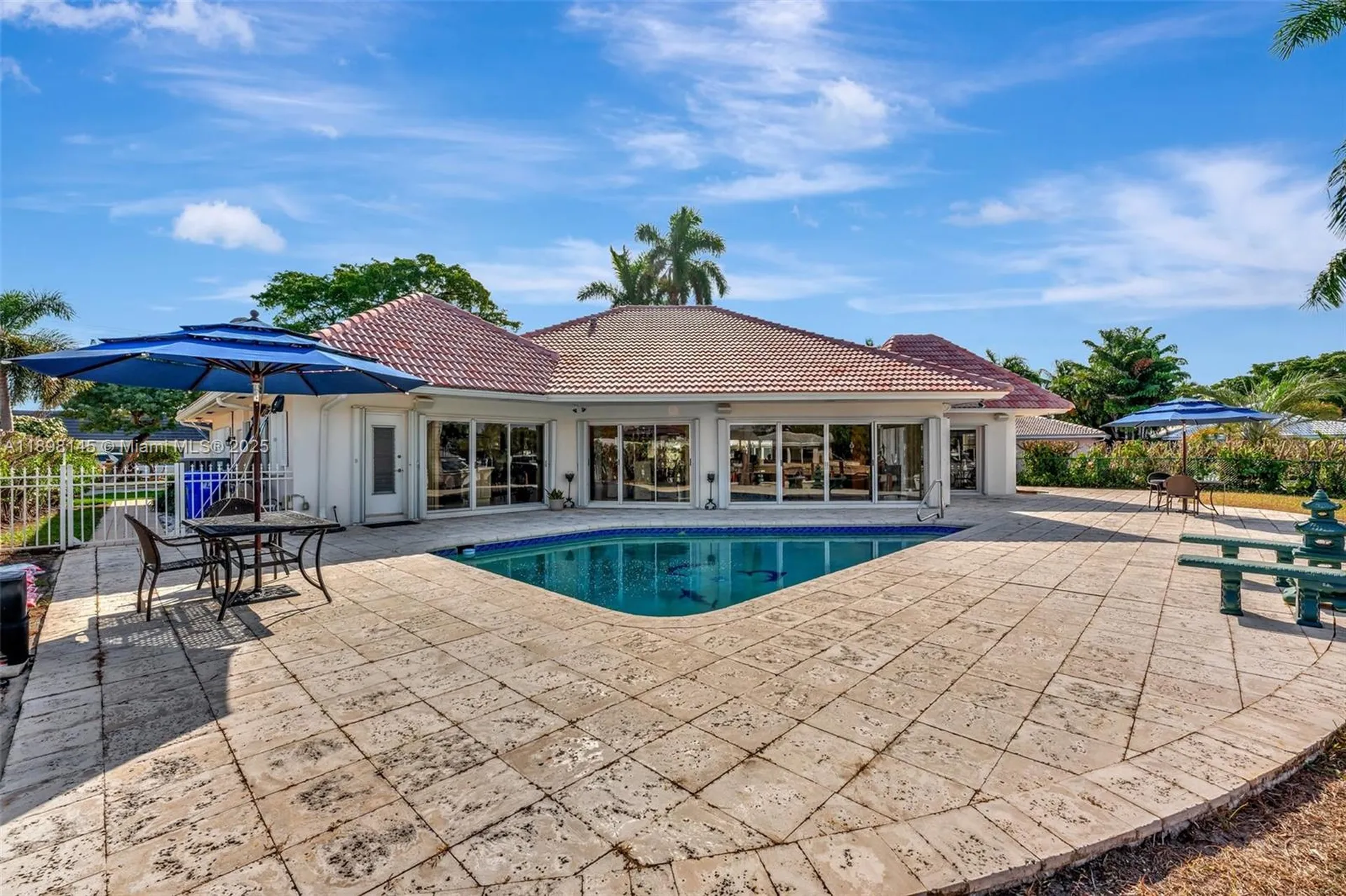 5517 Bayview Drive Fort Lauderdale FL 33308