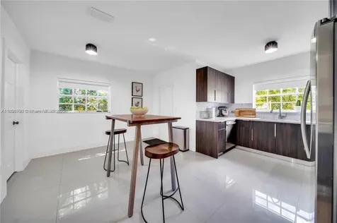 555 NE 127th Street North Miami FL 33161