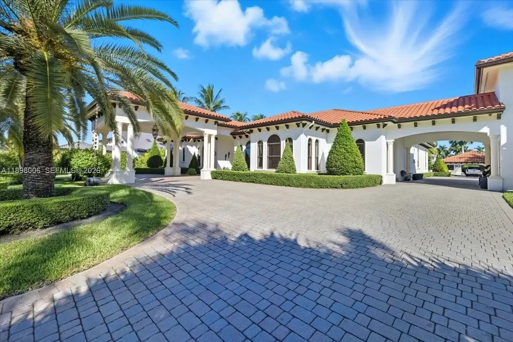 10181 NW 131st Street Hialeah Gardens FL 33018