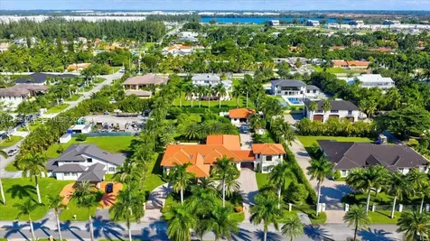 10181 NW 131st Street Hialeah Gardens FL 33018
