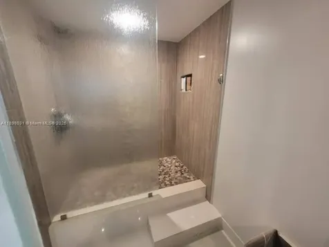 18071 Biscayne Boulevard Aventura FL 33160