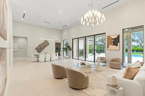 7110 SW 82 Avenue Miami FL 33143