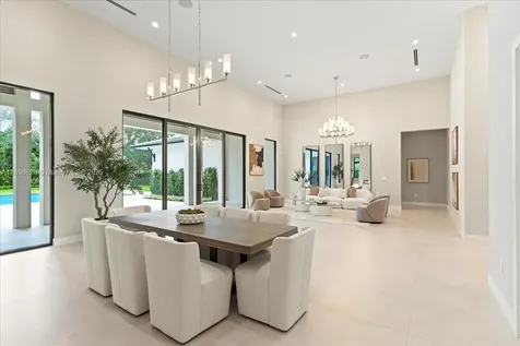 7110 SW 82 Avenue Miami FL 33143