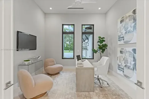 7110 SW 82 Avenue Miami FL 33143