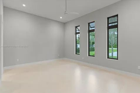 7110 SW 82 Avenue Miami FL 33143