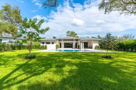 7110 SW 82 Avenue Miami FL 33143