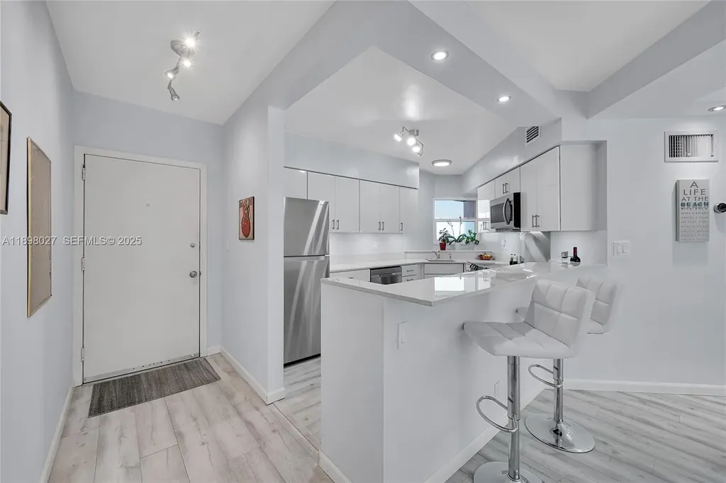 1900 S Ocean Drive Fort Lauderdale FL 33316