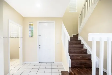 6051 SW 19th Place North Lauderdale FL 33068