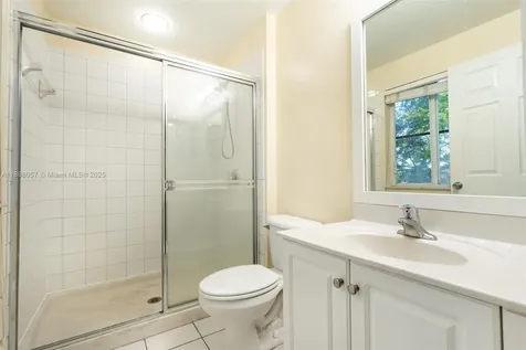 6051 SW 19th Place North Lauderdale FL 33068