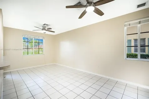 6051 SW 19th Place North Lauderdale FL 33068
