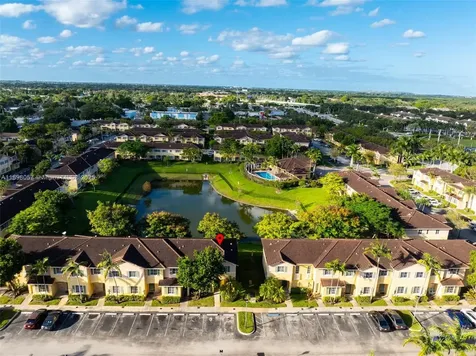 6051 SW 19th Place North Lauderdale FL 33068