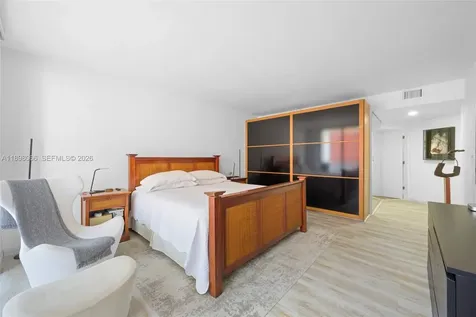 1581 Brickell Avenue Miami FL 33129