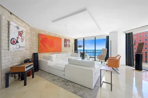 1581 Brickell Avenue Miami FL 33129