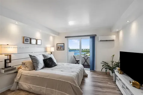 7904 West Drive North Bay Village FL 33141
