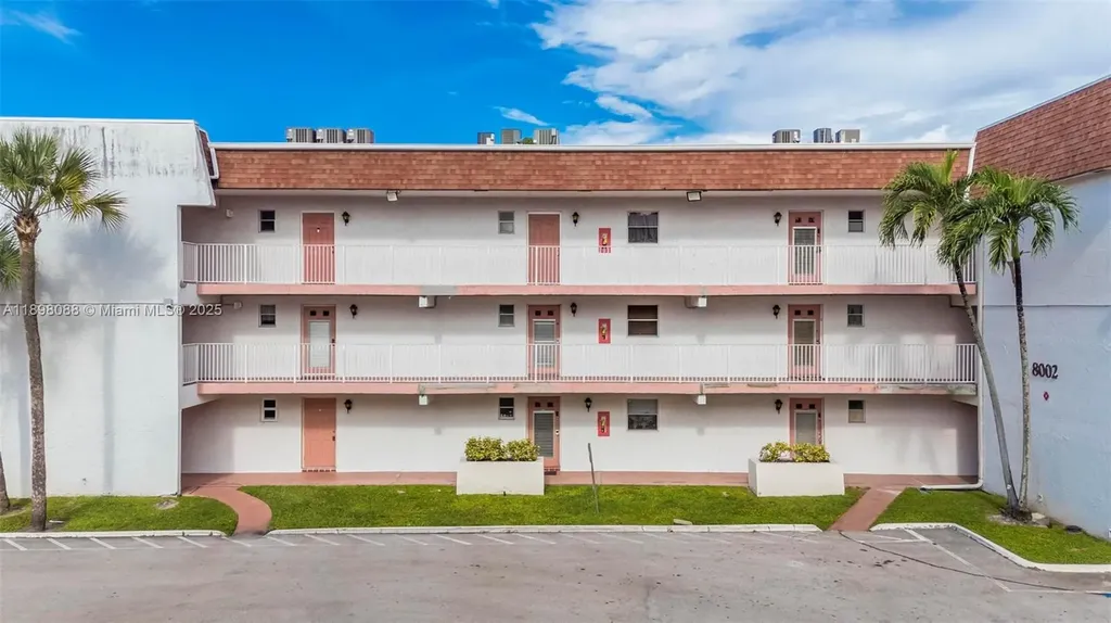 8002 Lagos De Campo Boulevard Tamarac FL 33321