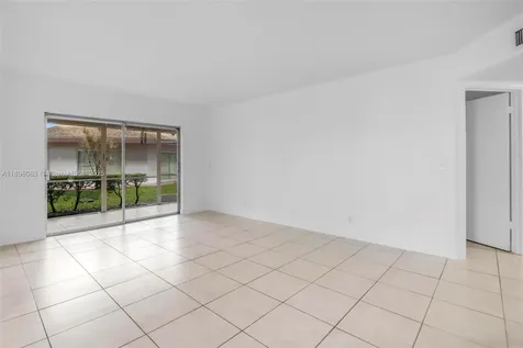 8002 Lagos De Campo Boulevard Tamarac FL 33321
