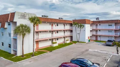8002 Lagos De Campo Boulevard Tamarac FL 33321