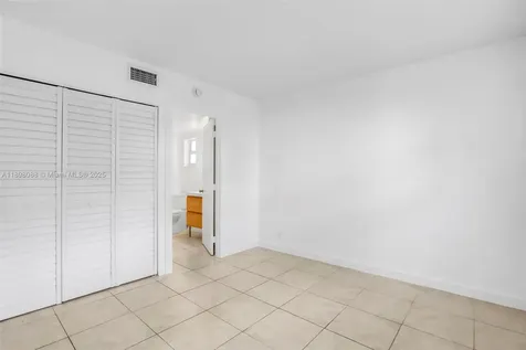 8002 Lagos De Campo Boulevard Tamarac FL 33321